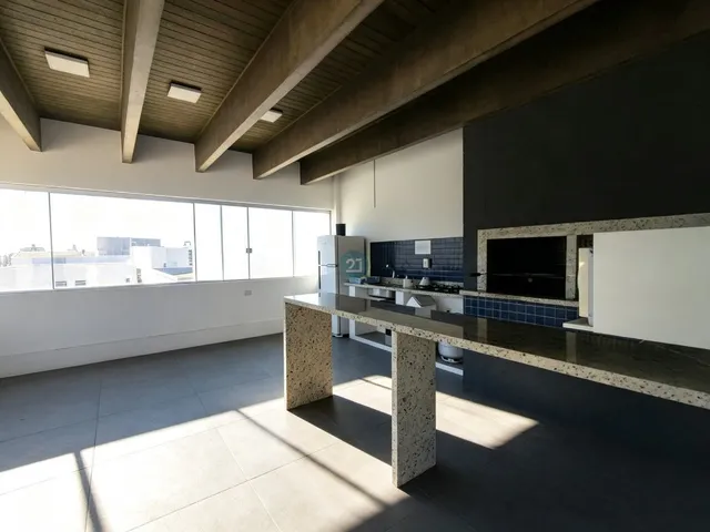 Imagem 9: Alugo amplo apartamento 04 quartos, 01 garagem, todo reformado em condominio com piscina