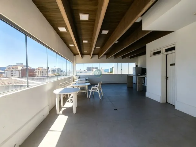 Imagem 15: Alugo amplo apartamento 04 quartos, 01 garagem, todo reformado em condominio com piscina