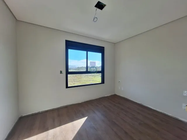 Imagem 8: Alugo casa nova em Vargem do Bom Jesus, com 03 dormitorios, 01 sendo suite, 03 banheiros
