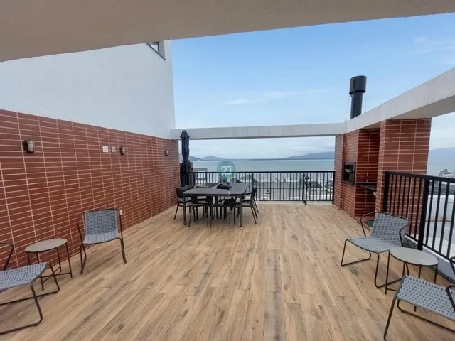 Imagem 2: Alugo Apartamento novo, em Coqueiros, com 02 quartos, 01 sendo suíte inteligente, 02