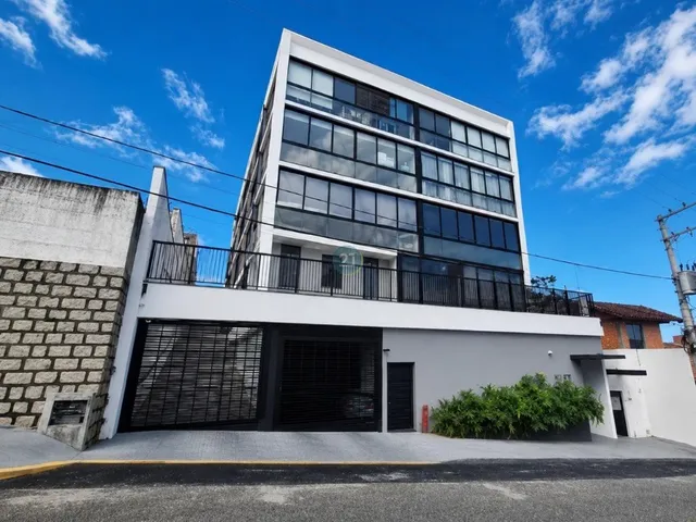 Imagem 3: Alugo Apartamento novo, em Coqueiros, com 02 quartos, 01 sendo suíte inteligente, 02