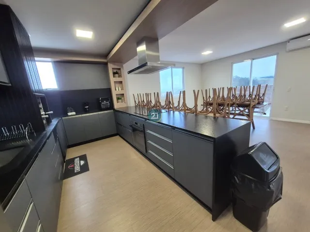 Imagem 7: Alugo apartamento seminovo e semi mobiliado, próximo à Unisul, no Bairro Pedra Branca