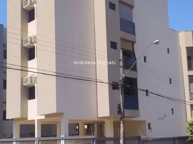 Imagem: O apartamento possui 2 Dormitórios, 1 Suíte, 2 Banheiros,