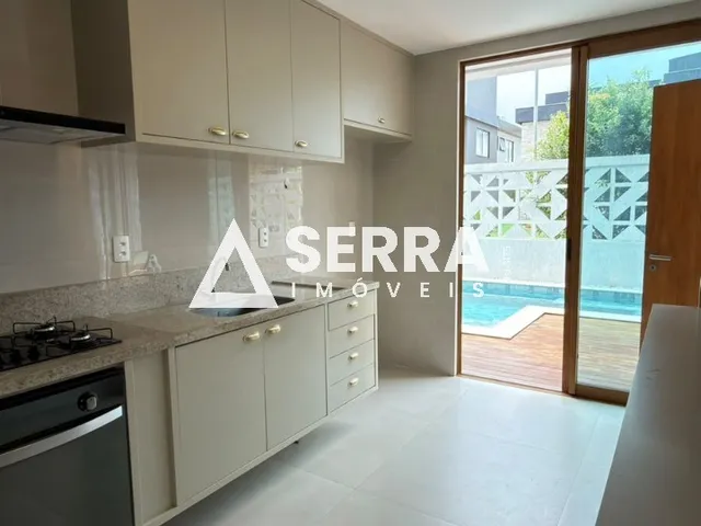 Imagem 2: Priscila Dutra Alto padrão 280,43 m² 4 suítes Piscina privativa 2 vagas