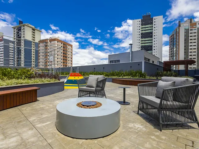 Imagem 3: Essencial é tudo aquilo que você não vive sem. A 750 metros do jardim Botânico