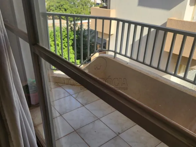 Imagem: O apartamento possui 3 Dormitórios, 1 Suíte, 1 Banheiro,