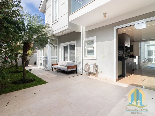 Imagem 7: CASA DE ALTO PADRÃO À VENDA NO ALPHAVILLE RESIDENCIAL 11