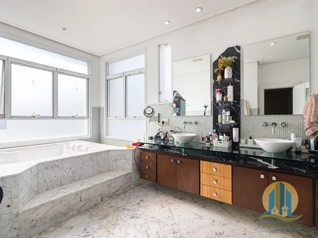 Imagem 12: CASA DE ALTO PADRÃO À VENDA NO ALPHAVILLE RESIDENCIAL 11