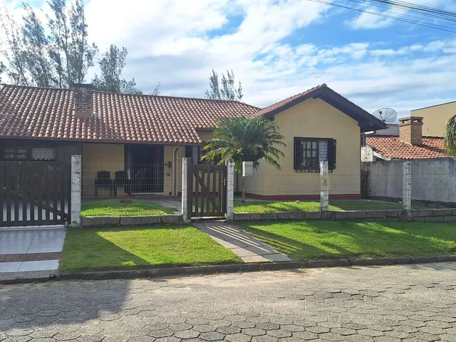 Imagem: Casa Térrea de 3 Dormitórios no Centro