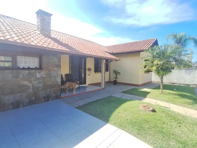 Imagem 7: Casa Térrea de 3 Dormitórios no Centro com Jardim