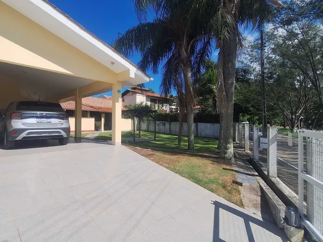 Imagem 4: Casa Térrea de 3 Dormitórios no Centro com Jardim