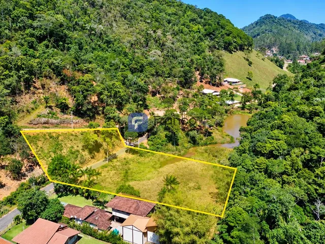 Imagem 2: ÁREA PLANA DE 3.800 M² COM LAGOA NA ROTA DA FERRADURA EM BUENOS AIRES GUARAPARI