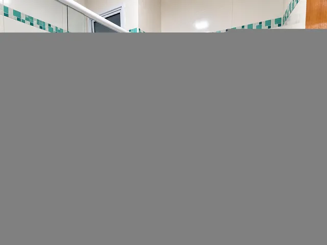Imagem 14: Apartamento à Venda Próximo à Praia de Bacutia, Enseada Azul, Guarapari, 2 Quartos