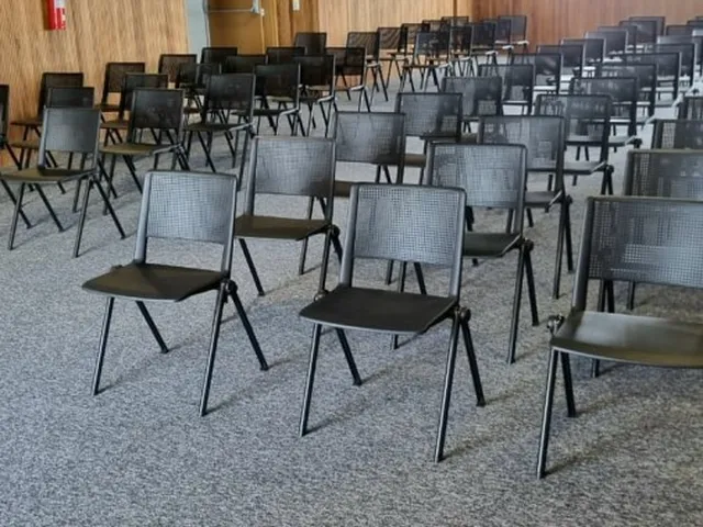 Imagem 3: Sala Comercial / Nova para Venda em Maceió, Gruta de Lourdes, 1 banheiro, 1 vaga