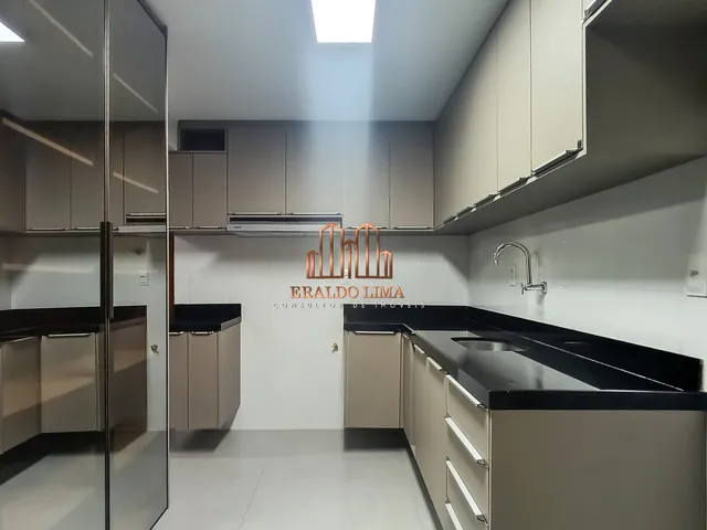 Imagem 2: Apartamento para Venda em Maceió, Ponta Verde, 3 dormitórios, 1 suíte, 3 banheiros, 2