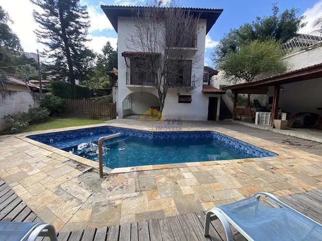 Imagem 5: Casa em condomínio com 5 dormitórios, piscina e churrasqueira na Granja Viana, Cotia