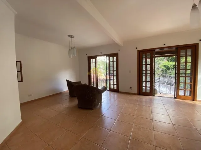 Imagem 8: Casa em condomínio com 5 dormitórios, piscina e churrasqueira na Granja Viana, Cotia