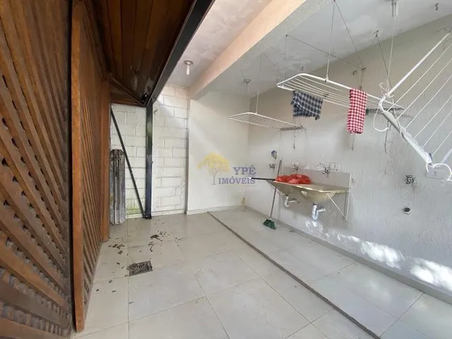 Imagem 13: Casa em condomínio com 5 dormitórios, piscina e churrasqueira na Granja Viana, Cotia