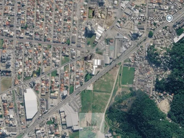 Imagem 2: Terreno à venda em Itajaí-SC, bairro Dom Bosco, 468,56 m² de área. Imperdível
