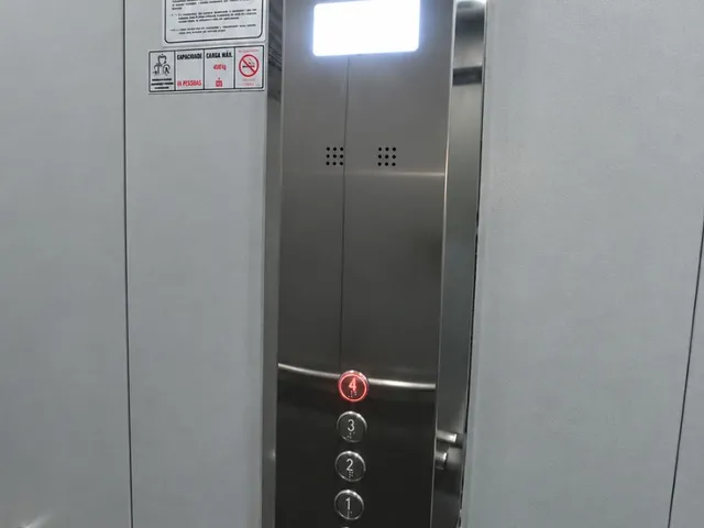 Imagem 7: Apartamento 2 Quartos com Varanda e Elevador, Campo Grande, RJ