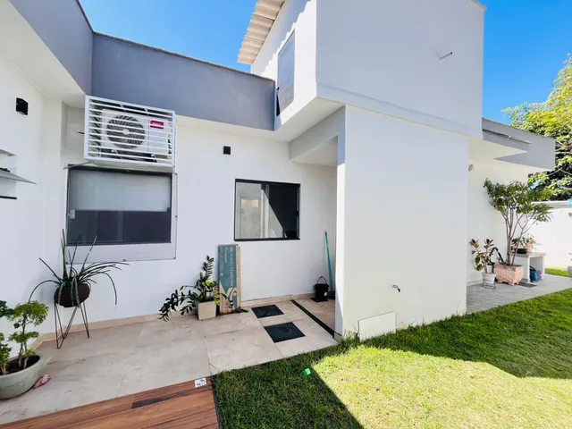 Imagem 7: Casa linear de esquina à venda