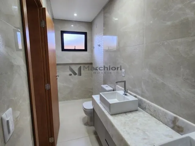 Imagem 10: Casa Térrea Alto Padrão no Portal do Sol Golfe Clube Goiânia