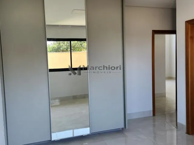 Imagem 13: Casa Térrea Alto Padrão no Portal do Sol Golfe Clube Goiânia