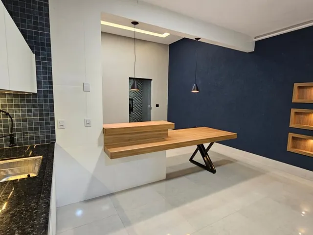 Imagem 2: Casa para Venda em Goiânia, Residencial Buena Vista I, 2 dormitórios, 1 suíte, 2