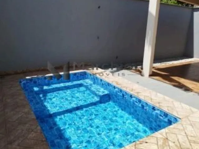 Imagem: Casa com Piscina 3 Quartos em Trindade GO