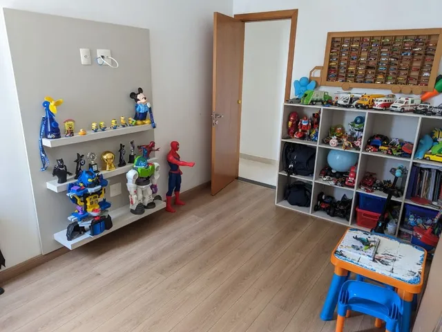 Imagem: O apartamento possui 4 Dormitórios, 1 Suíte, 4 Banheiros,