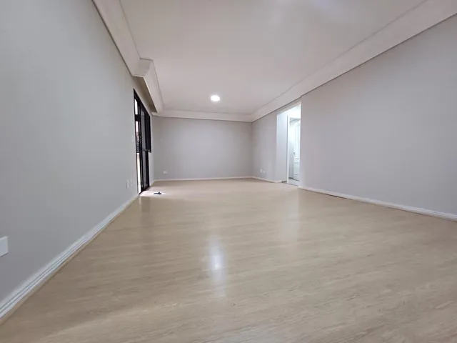 Imagem 3: Apartamento para Locação em Curitiba / PR no bairro Batel
