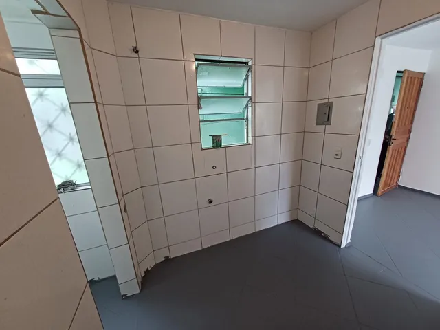 Imagem 9: Apartamento para Locação em Curitiba / PR no bairro Fazendinha