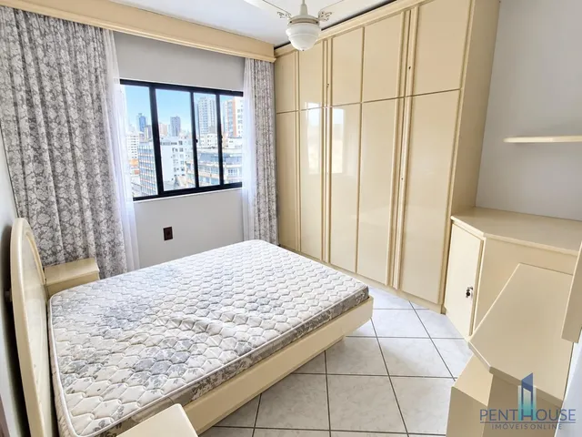 Imagem 2: Apartamento Quadra Mar para Venda em Balneário Camboriú / SC no bairro CENTRO