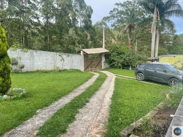 Imagem 4: Chácara com Piscina e Escritura