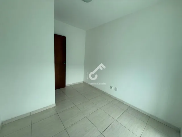 Imagem 10: ESTRADA DO COCO, Abrantes. Duplex composto de 2 quartos superiores sendo sendo 1 suíte