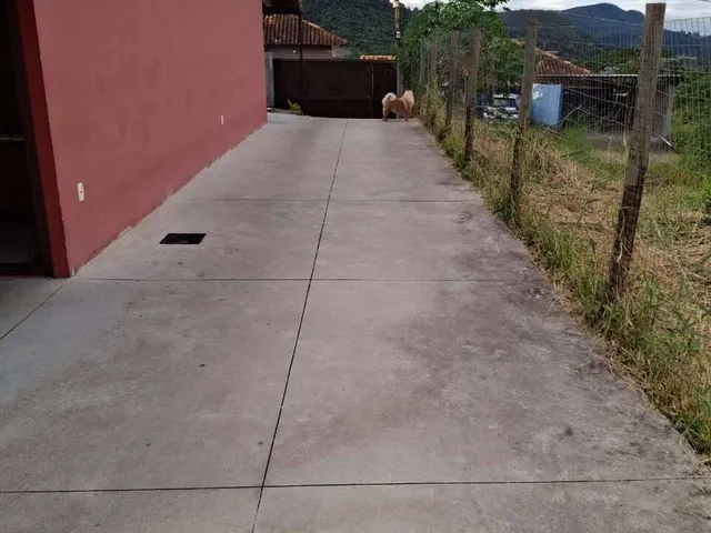 Imagem 3: Casa confortável em Nova Friburgo, no Amparo, com 3 quartos e 4 vagas