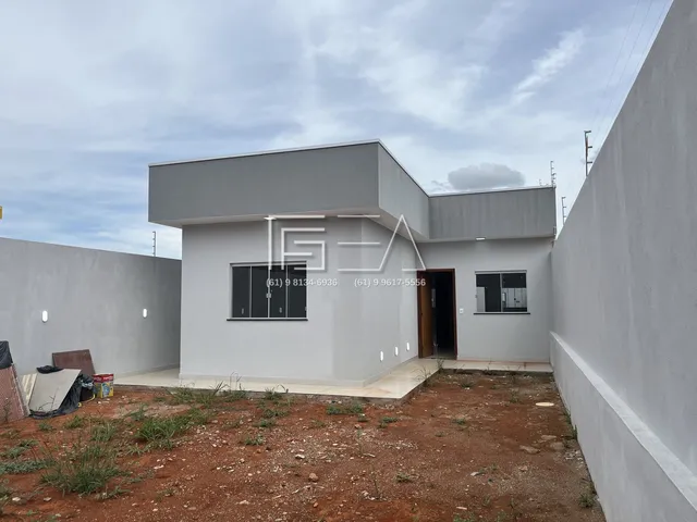 Imagem 8: Encantadora Casa com 3 Quartos, 2 Suítes e Quintal Amplo