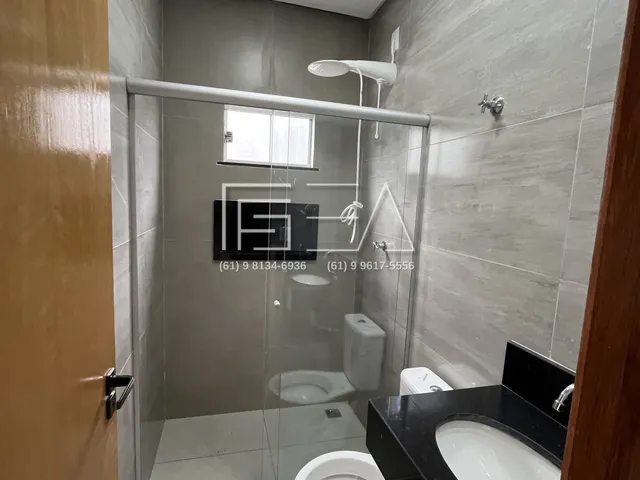 Imagem 4: Encantadora Casa com 3 Quartos, 2 Suítes e Quintal Amplo