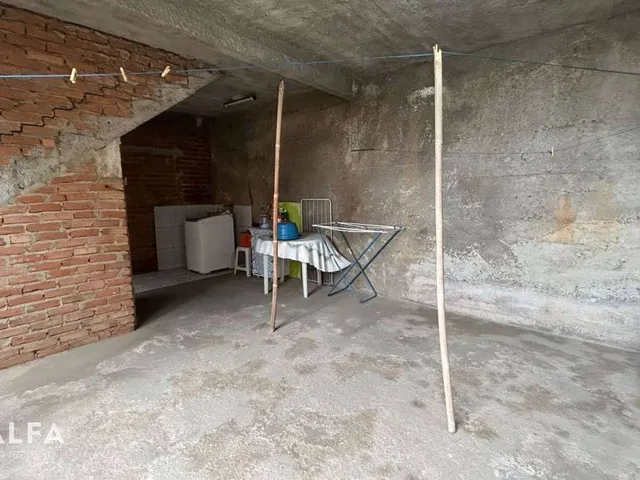 Imagem 12: Casa à Venda no Caminho Novo – Conforto, Espaço e Potencial de Ampliação