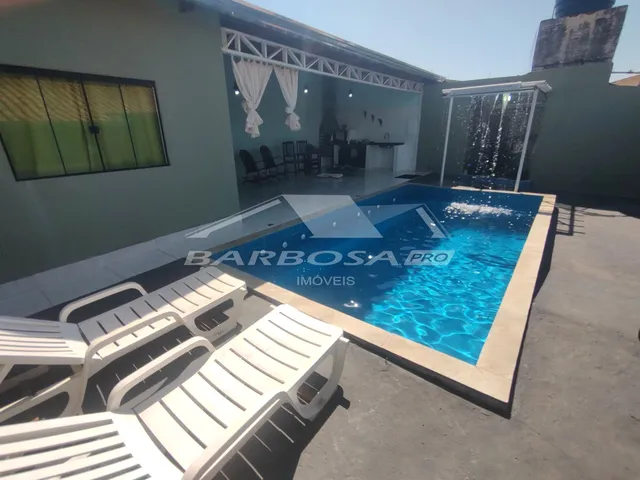 Imagem: Casa 4 quartos com piscina para venda em