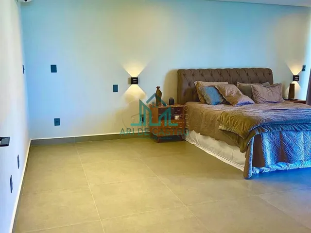 Imagem 15: Casa em Condomínio Duplex, Nascente com 331m² com 4 Suítes, Energia Solar na