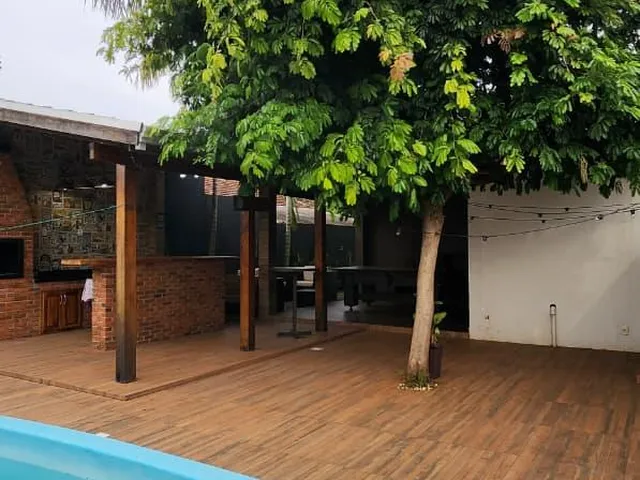 Imagem 12: Casa sozinha no terreno, com piscina à venda na Vila Industrial
