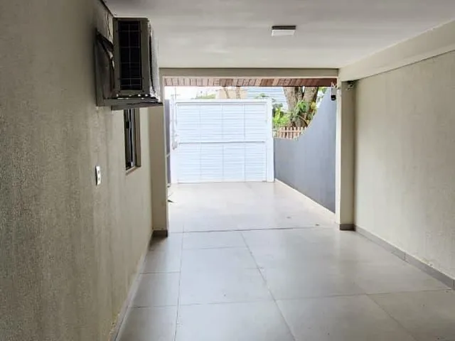 Imagem 7: Casa sozinha no terreno, com piscina à venda na Vila Industrial
