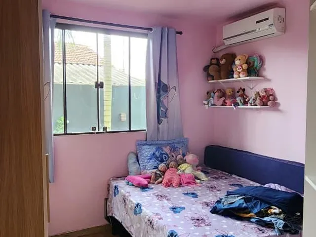 Imagem 2: Casa sozinha no terreno, com piscina à venda na Vila Industrial