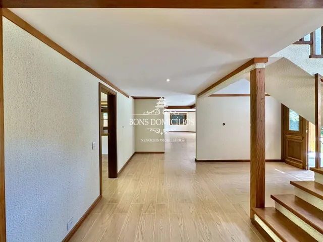 Imagem 5: Casa de Alto Padrão em Condomínio de Luxo em Cotia-SP, 3 quartos, 3 suítes, 3 salas, 5