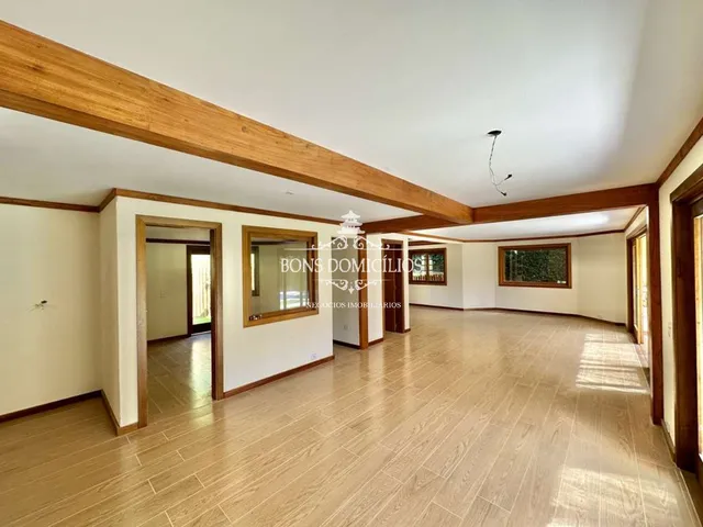 Imagem 14: Casa de Alto Padrão em Condomínio de Luxo em Cotia-SP, 3 quartos, 3 suítes, 3 salas, 5