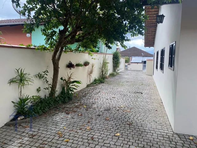 Imagem 3: Casa plana no bairro Itaum