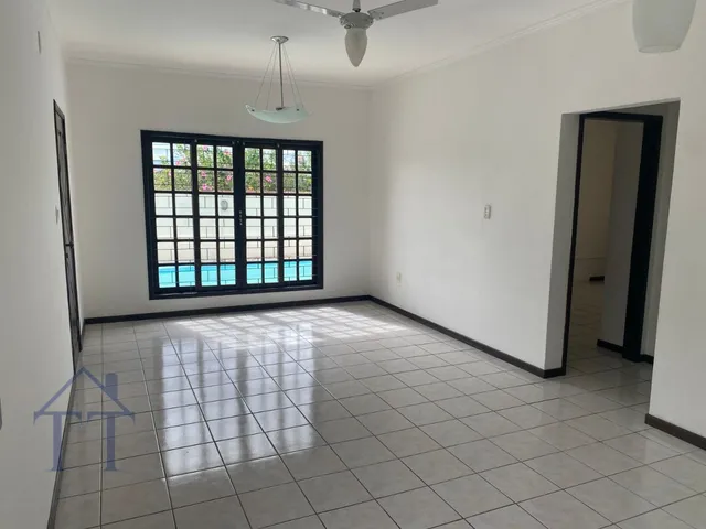 Imagem 8: Casa plana no bairro Itaum
