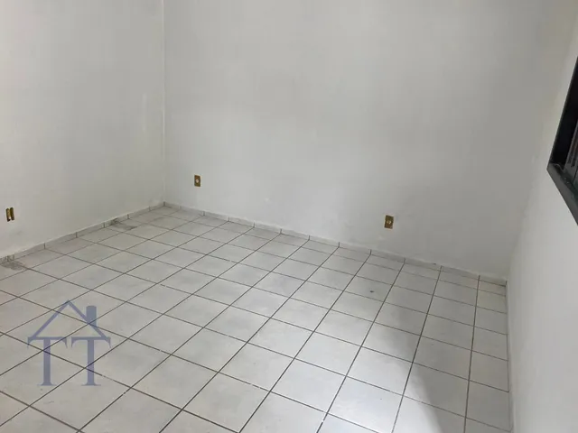 Imagem 14: Casa plana no bairro Itaum