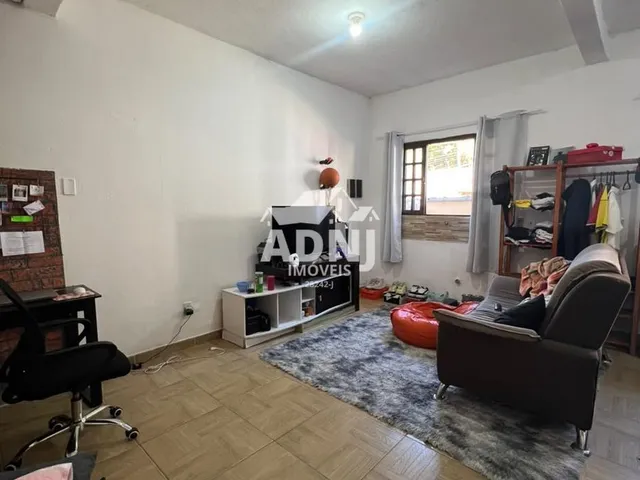 Imagem 14: Sobrado Espaçoso com 3 Suítes em São Lourenço da Serra - 265m²